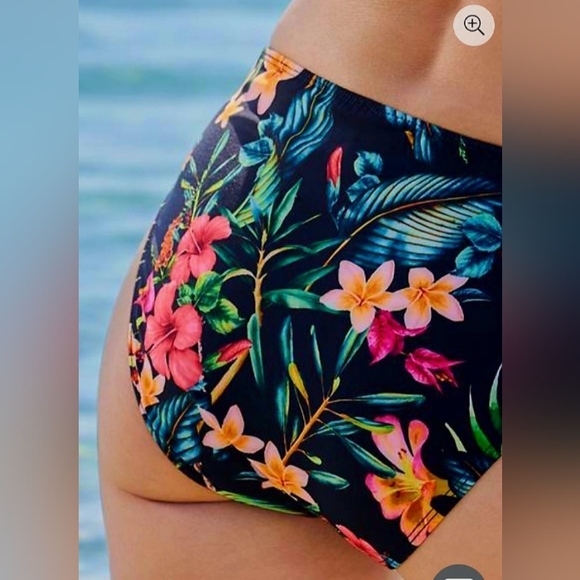 Venus Floral Bikini Set with Gold Stripes, Size 4 - Picture 10 of 16